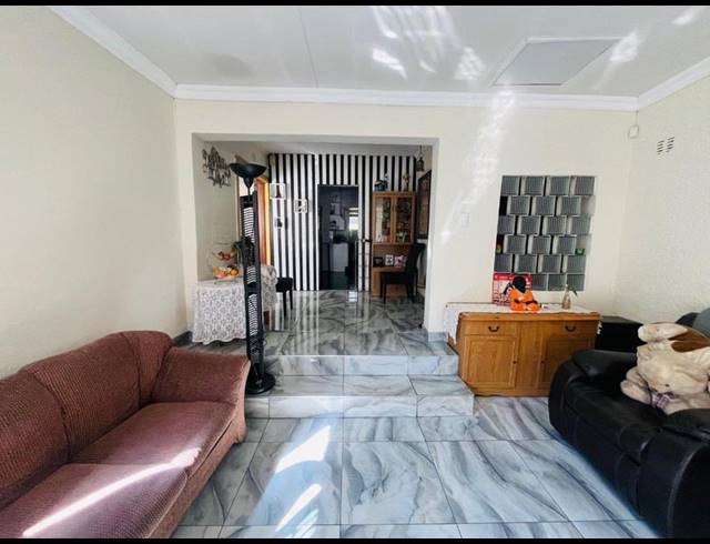 4 BEDROOM HOUSE FOR SALE IN CROYDON